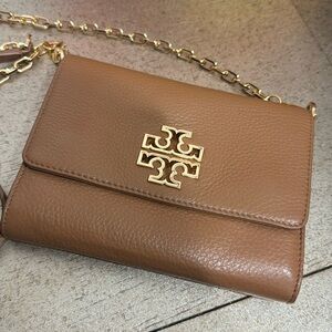 Tory Burch Leather Crossbody Bag with Removable Classy Chain Strap